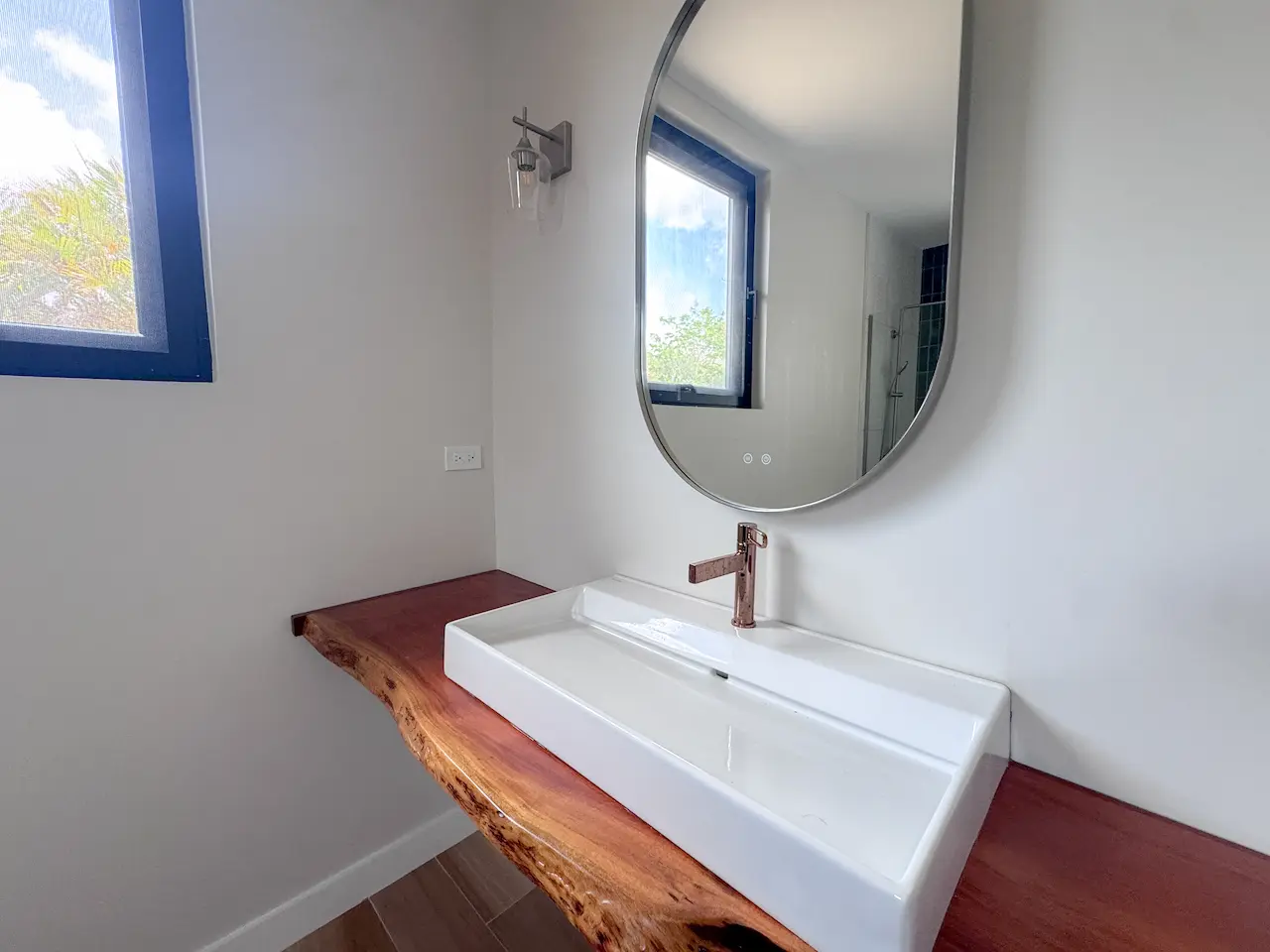 9 Millennium Heights 4, St. Thomas Downstairs Bathroom use Millennium Heights