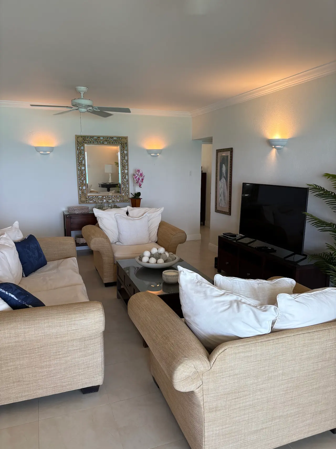 Living room 2 41 SANDY HOOK – EXECUTIVE RENTAL
