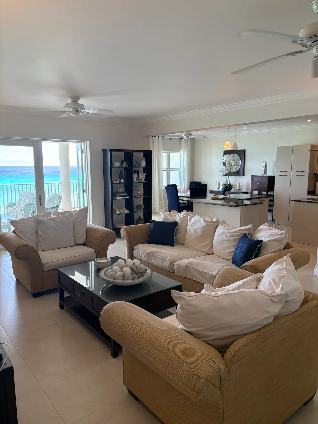 Living room 3 41 SANDY HOOK – EXECUTIVE RENTAL