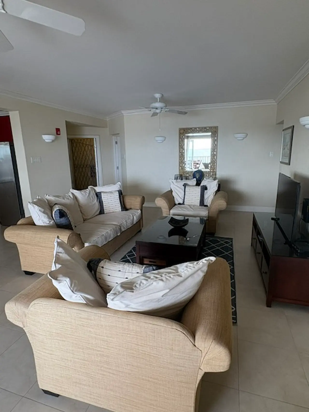 51 SH – Living room 1 51 Sandy Hook