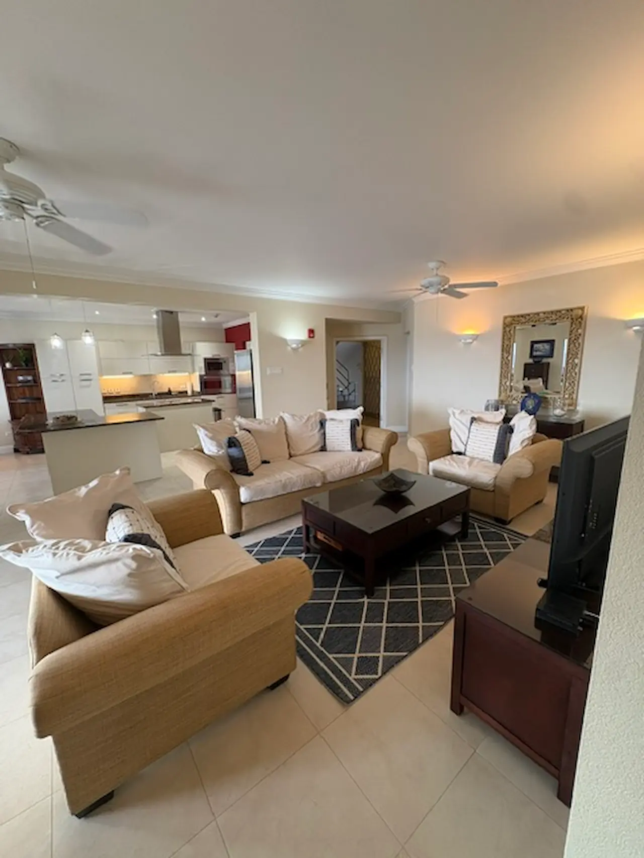 51 SH – Living room 3 51 Sandy Hook