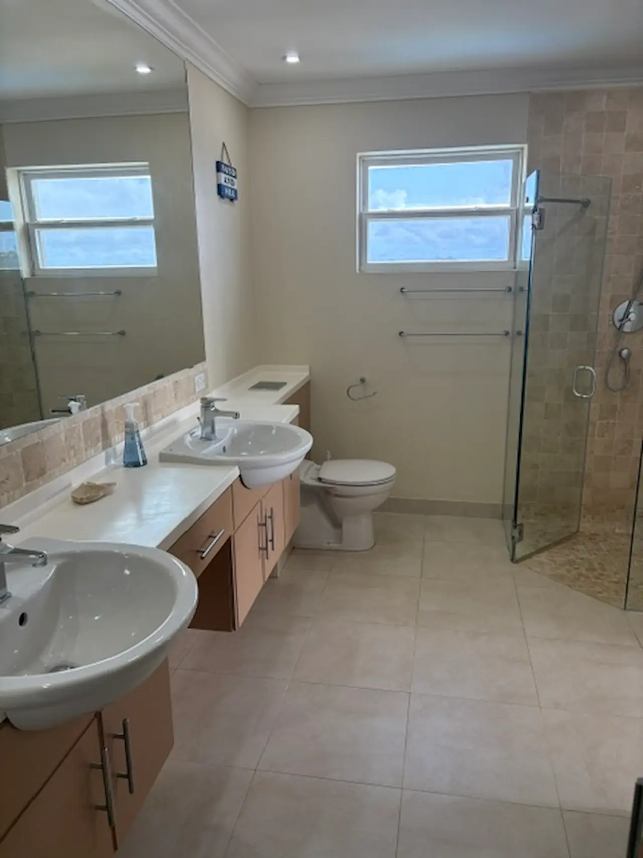 51 SH – Master bathroom 51 Sandy Hook